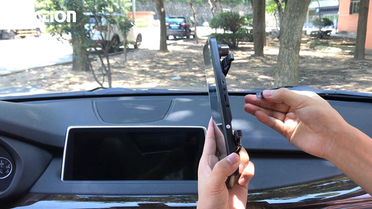 Installation guide for Maction T906 rearview mirror DVR